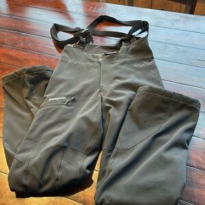 Patagonia amazing soft shell fleece lined bibs - like new